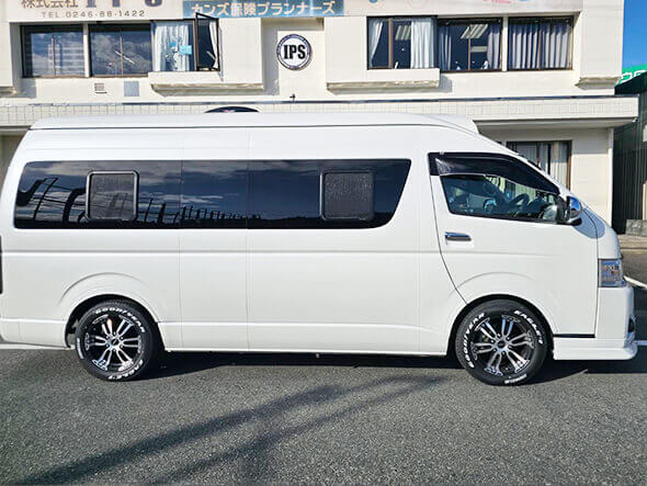 ハイエースキャンパー特装車ベース